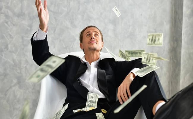 कोरोना सकंट में आप भी कमा सकते है करोड़ो रूपये, अमीरों ने खोजा हिट फॉर्मूला