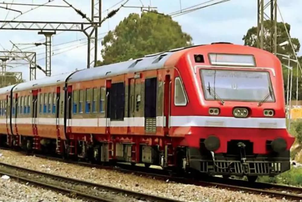 Train Ticket Discount:  रेलवे  75 फीसदी तक टिकट में देती है  छूट, पढ़िए किसे मिलती है ये सुविधा