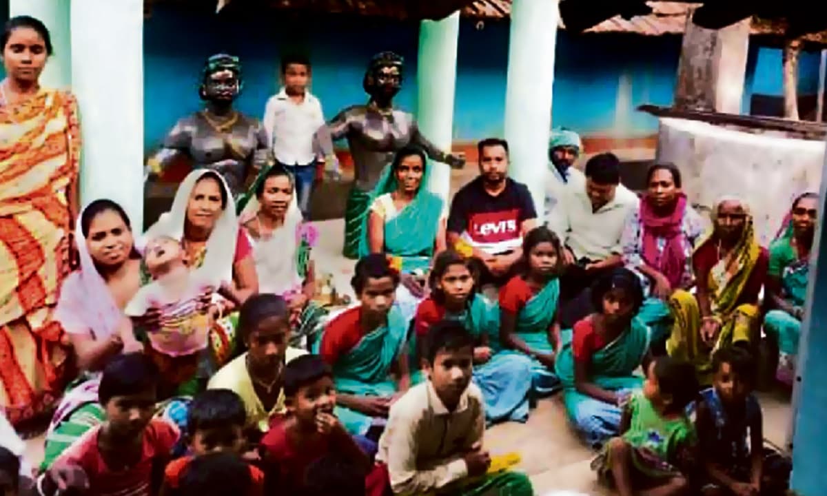 Azadi Ka Amrit Mahotsav : अविस्मरणीय और ऐतिहासिक था झारखंड के आदिवासियों का योगदान