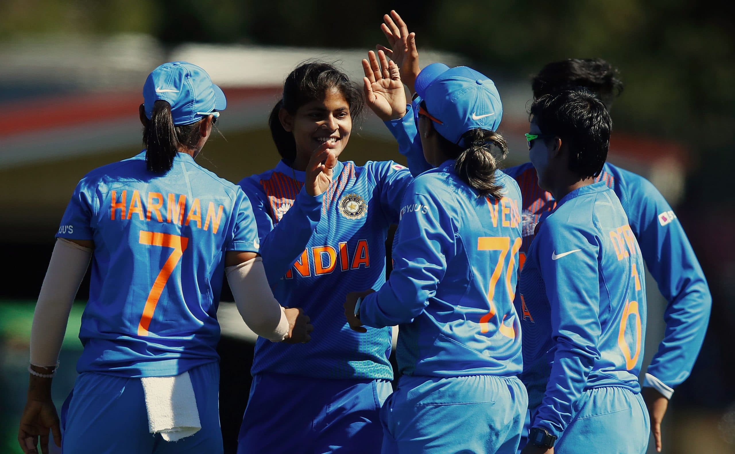 Women's IPL: हजारों करोड़ का रेवेन्यू जनरेट करेगी एक टीम, ऑक्शन के लिए फ्रेंचाइजी के पास 40 cr का पर्स