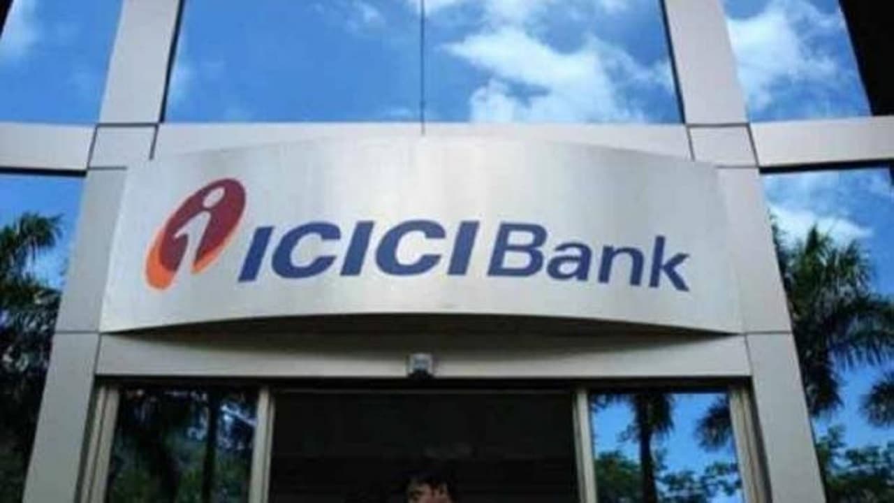 ICICI Bank ने क्रेडिट कार्ड धारकों को दिया जोर का झटका, अब किराये के भुगतान पर लगेगा एक्स्ट्रा चार्ज