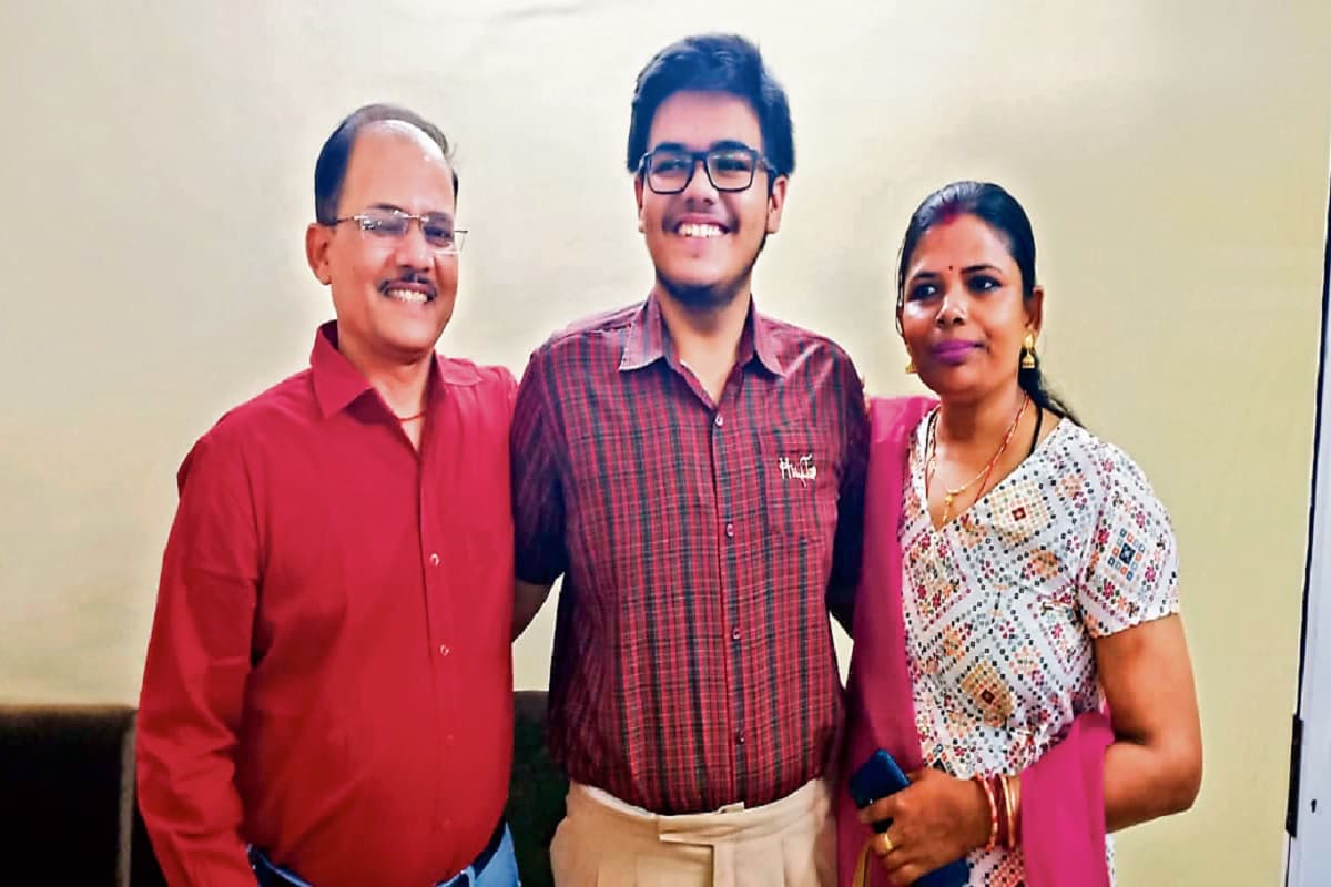 रूशील कुमार के साथी कौशलेंद्र प्रताप बनें जमशेदपुर के सेकेंड टॉपर, जानें 12वीं में किसने मारी बाजी