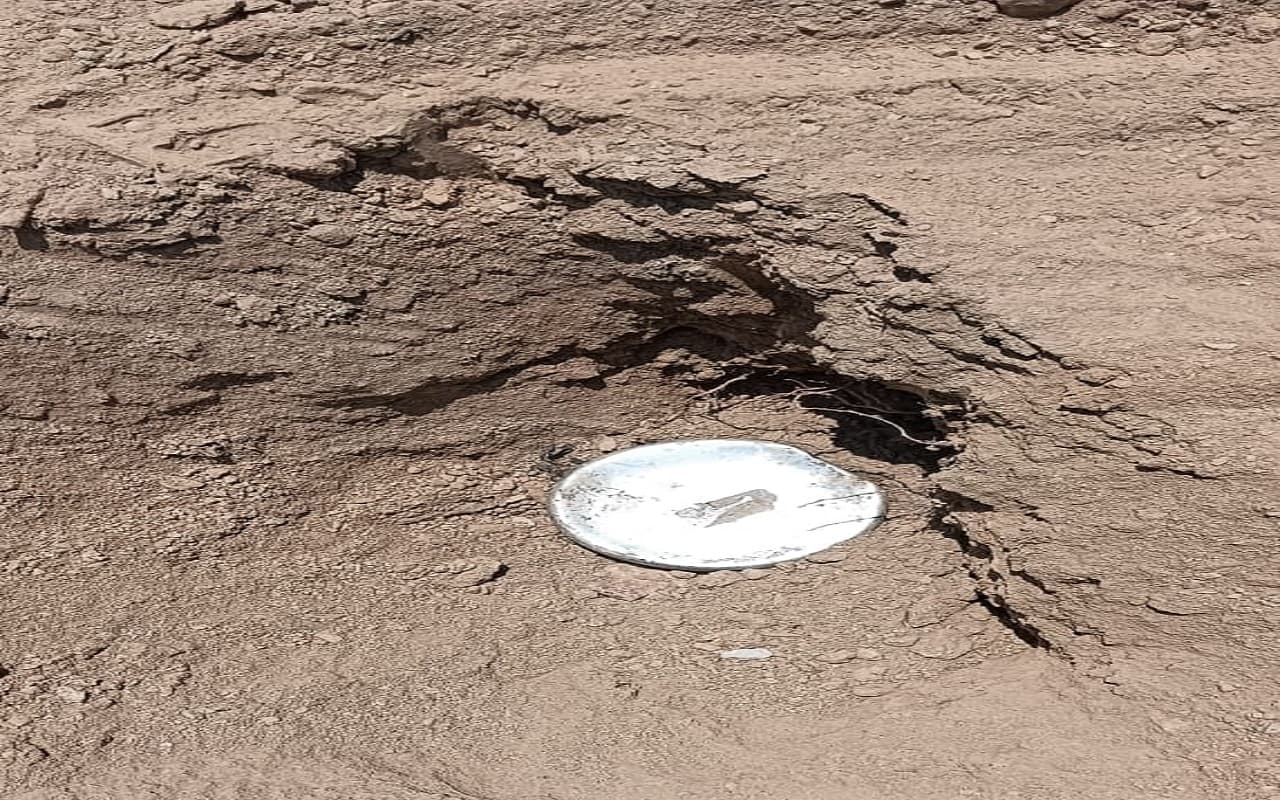 नक्सलियों की साजिश झारखंड में फिर नाकाम, कोल्हान जंगल से सुरक्षा बलों ने बरामद किए दो आईईडी बम