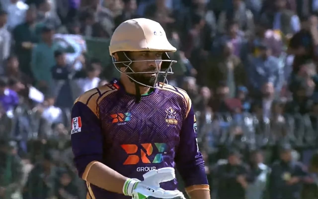 Watch: पाकिस्तान के इफ्तिखार अहमद का 'युवराज सिंह मोमेंट', वहाब रियाज के एक ओवर में जड़े 6 छक्के