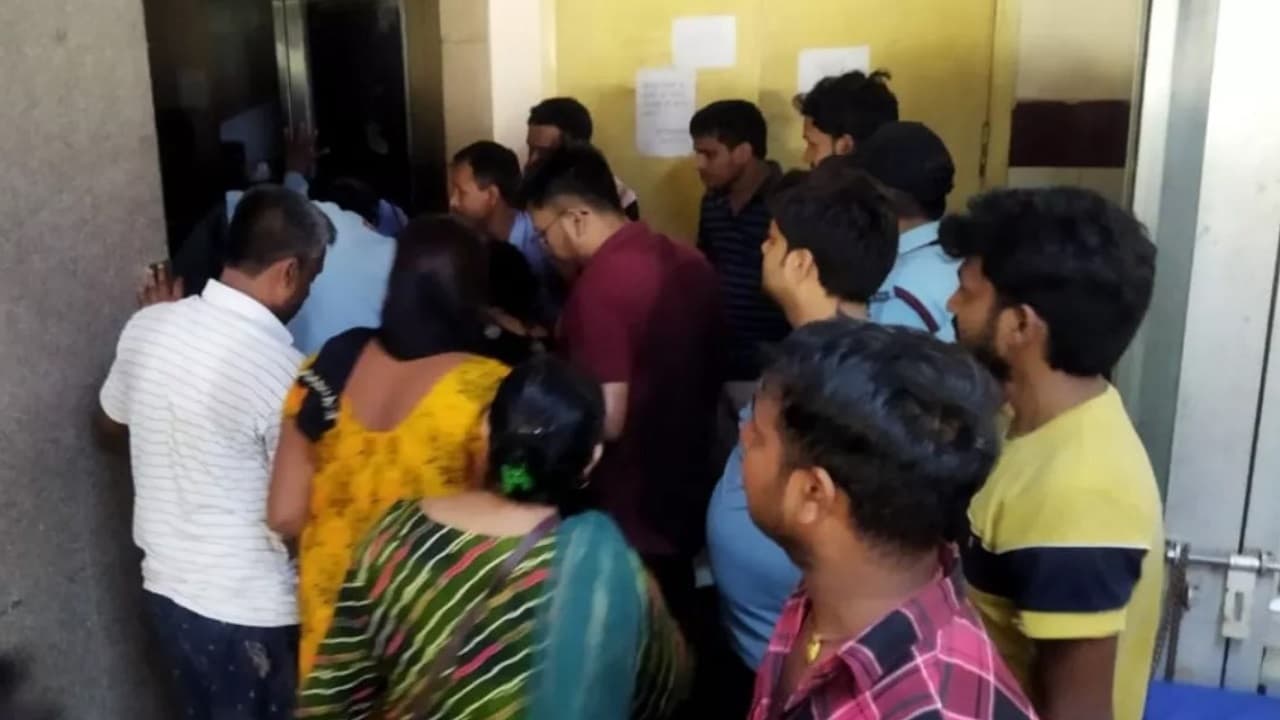 Patna: मरीज के पेट में था आठ किलो का ट्यूमर, आइजीआइएमएस के डॉक्टरों ने भगवान बनकर ऐसे बचायी जान