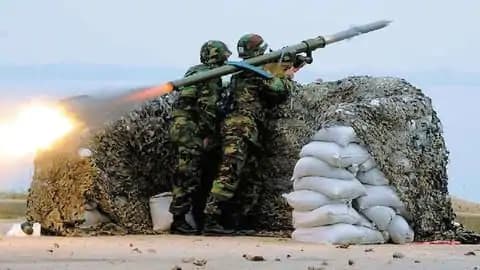 India China Border Tension: लद्दाख बॉर्डर पर सेना को मिली घातक इग्ला मिसाइल, चीन से निपटने को तैयार भारत