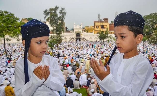 Eid in Saudi Arabia 2020: सऊदी अरब में आज मनाई जा रही ईद, एक-दूसरे को मुबारकबाद दे रहे लोग