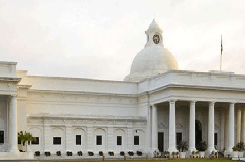 उत्तराखंड के आईआईटी रुड़की में 90 छात्र कोरोना पॉजिटिव, पांच हॉस्टल को बनाया गया  कंटनेमेंट जोन