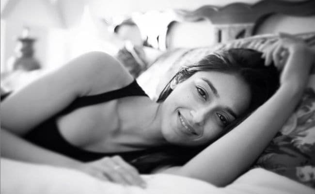 इलियाना ड्रीक्रूज ने बोल्‍ड तसवीर शेयर कर गिनाईं कमियां, बताया- बॉडी को लेकर होती थी परेशान