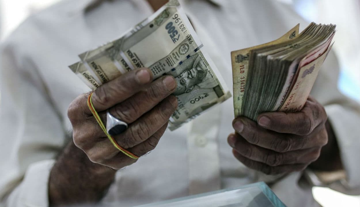 पेंशन नियमों में बदलाव कर सरकार ने केंद्रीय कर्मचारियों को दी बड़ी राहत, देश के लाखों लोगों को होगा फायदा