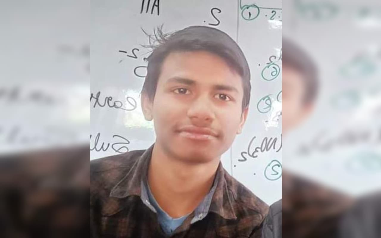 JEE Mains Result: देवघर के आशीष इस सब्जेक्ट में हुए ऑल इंडिया टॉप, इन छात्रों ने भी किया कमाल