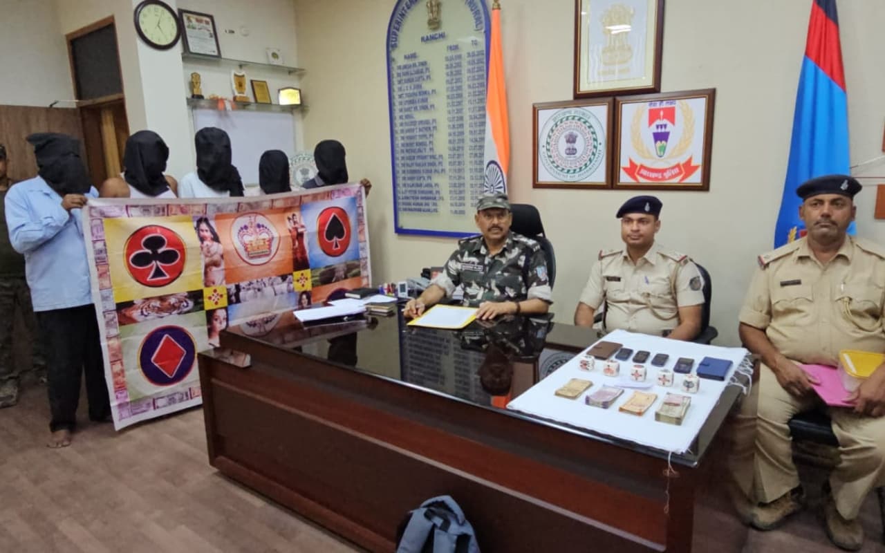 रांची में सट्टा-मटका की तर्ज पर हब्बा-डब्बा खेल का पर्दाफाश, पुलिस ने 5 लोगों को किया गिरफ्तार