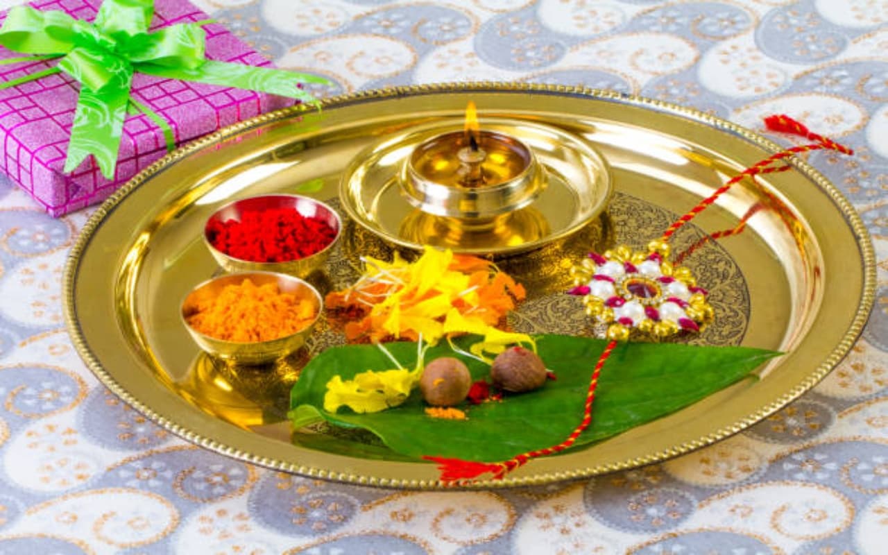 Home Decor : कैसे सजाएं रक्षाबंधन पर अपना घर ? फॉलो करें ये टिप्स