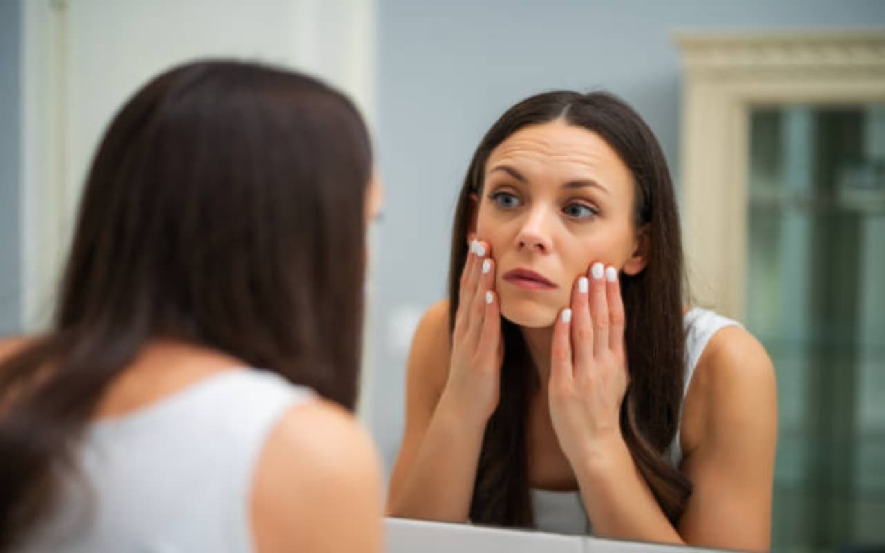बढ़ती झुर्रियां ने बढ़ा दी चिंता ? फॉलो करें ये Beauty tips
