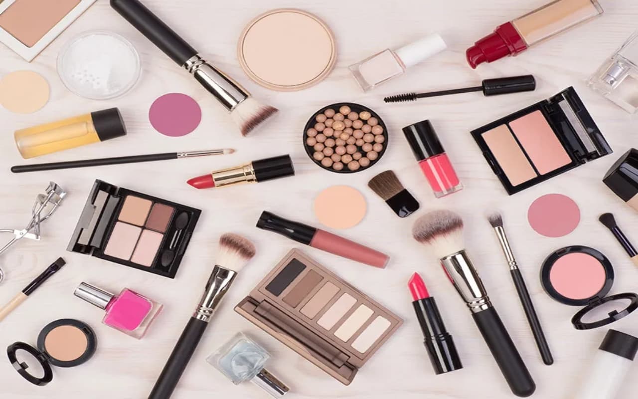 Beauty Tips: अगर आपको नहीं मिलता मेक-अप करने का टाईम, तो अपनाएं ये 5 मिनट के ब्यूटी हैक्स