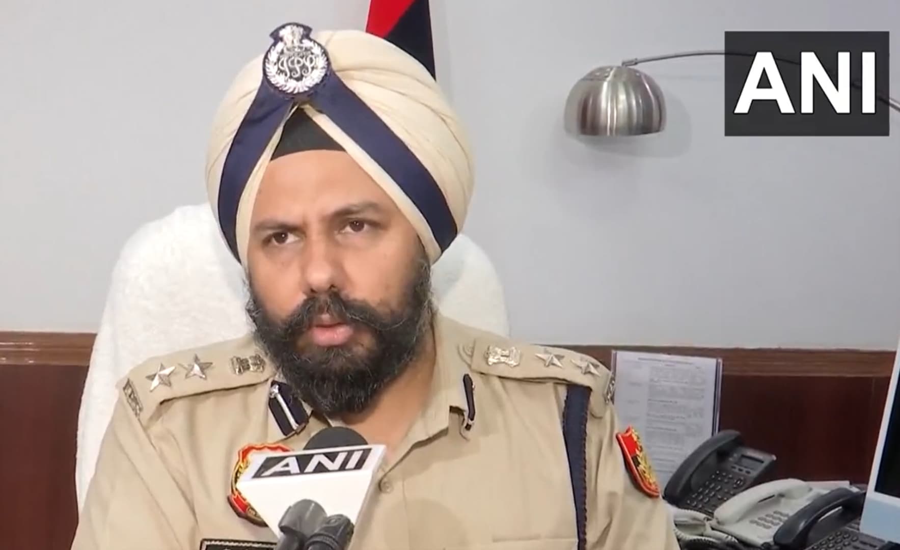 हिरासत में बाल एवं महिला विभाग के डिप्टी डायरेक्टर, अधिकारी पर नाबालिग से दुष्कर्म का है आरोप