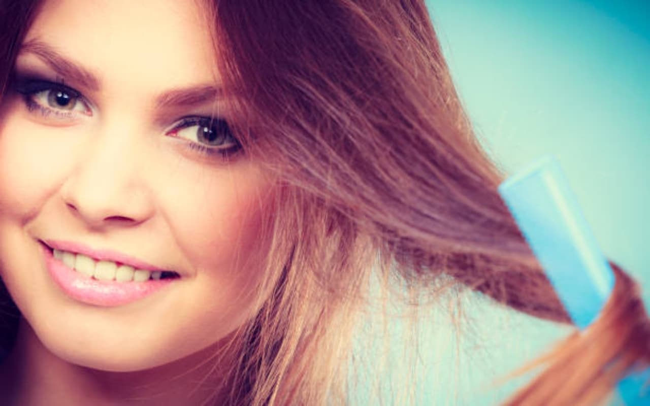 Beauty Tips : क्या दोमुंहे बाल बिगाड़ रहे हैं आपकी खूबसूरती, जानिए छुटकारा पाने के नेचुरल उपाय