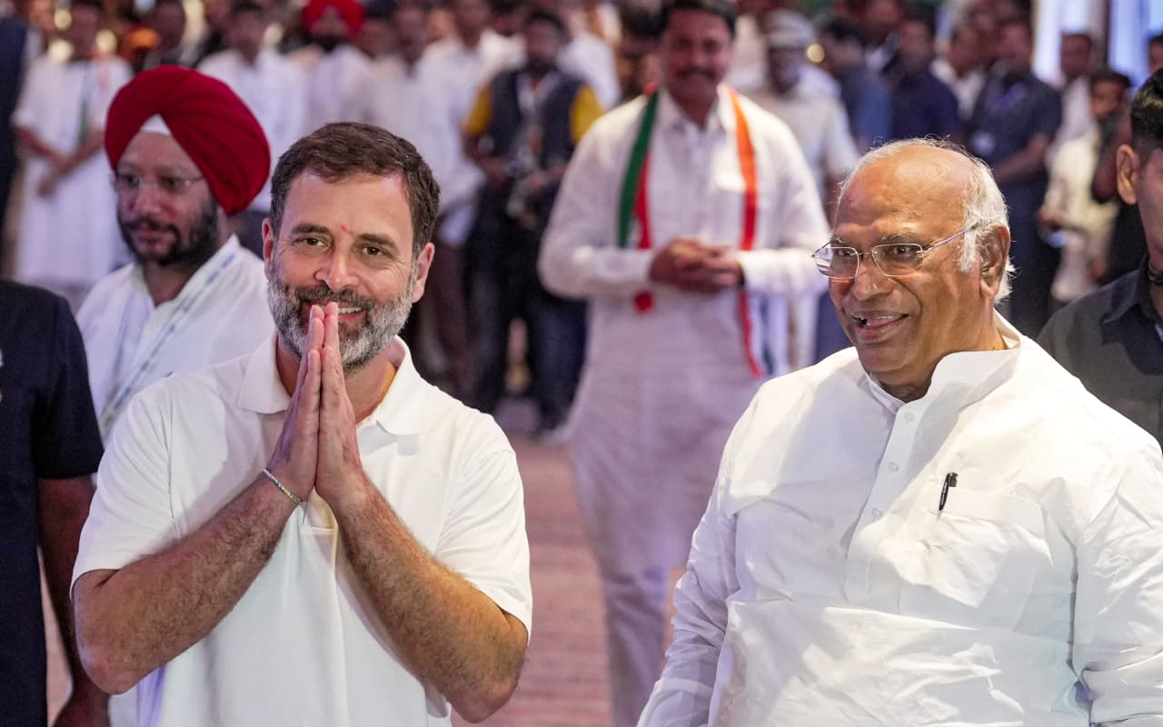 PHOTOS: मुंबई पहुंचे विपक्षी दल के कई दिग्गज, अनौपचारिक बैठक में इन मुद्दों पर चर्चा