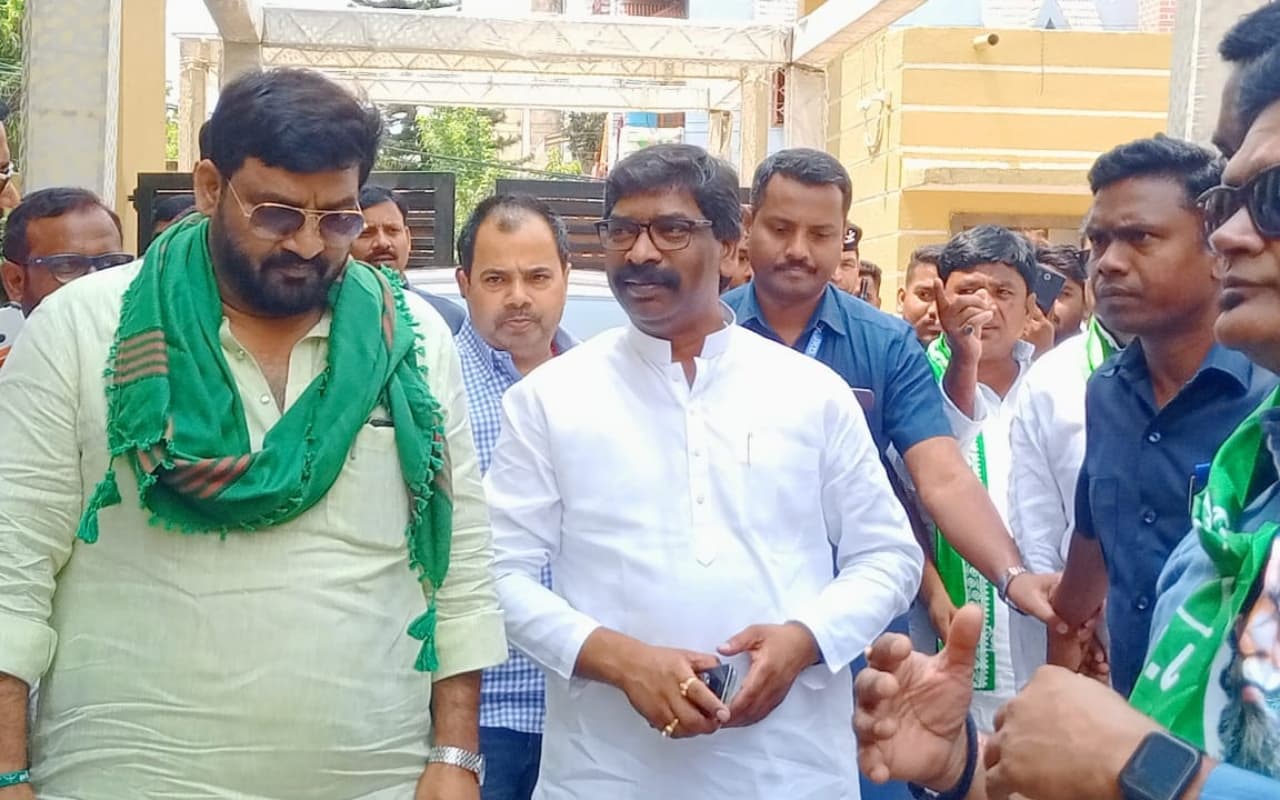 मिशन 2024 : हेमंत सरकार के कार्यों को जन-जन तक पहुंचायेंगे JMM कार्यकर्ता, डुमरी उपचुनाव की भी बनी रणनीति