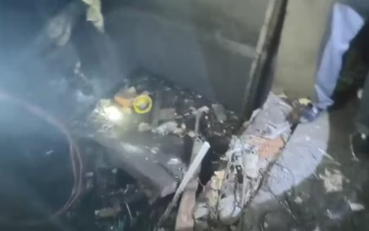 Maharashtra Lift Collapse: मृतकों की संख्या बढ़कर हुई सात, पुलिस कारण पता करने में जुटी