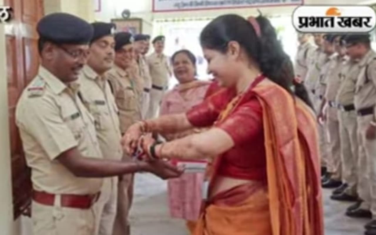 VIDIO : हर्षोल्लास के साथ मना रक्षाबंधन का त्यौहार,आसनसोल मारवाड़ी महिला समिति ने  आरपीएफ जवानों को बांधी राखी