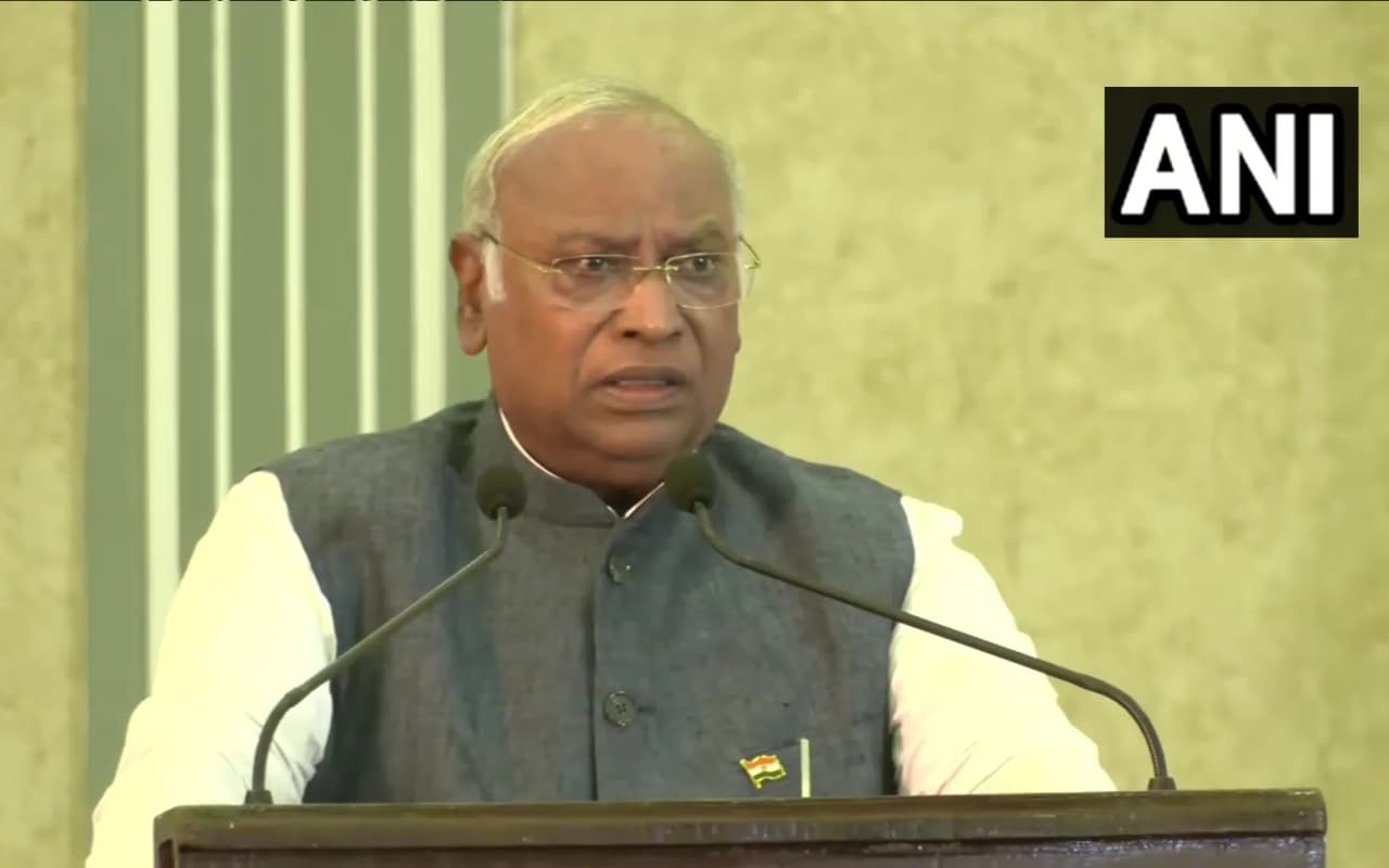 UPA से बदलकर 'इंडिया' रखा गया विपक्षी गठबंधन का नाम, जानें बैठक से जुड़ी 6 जरूरी बातें