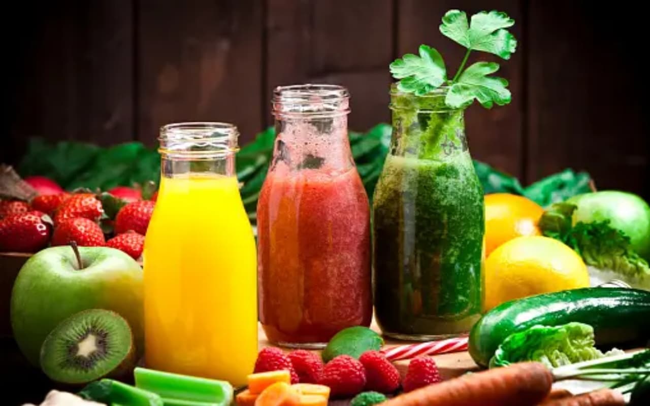 Health: सुबह की शुरुआत करने के लिए बेस्ट है ये 5 जूस, दिनभर तरोताजा महसूस करेंगे आप