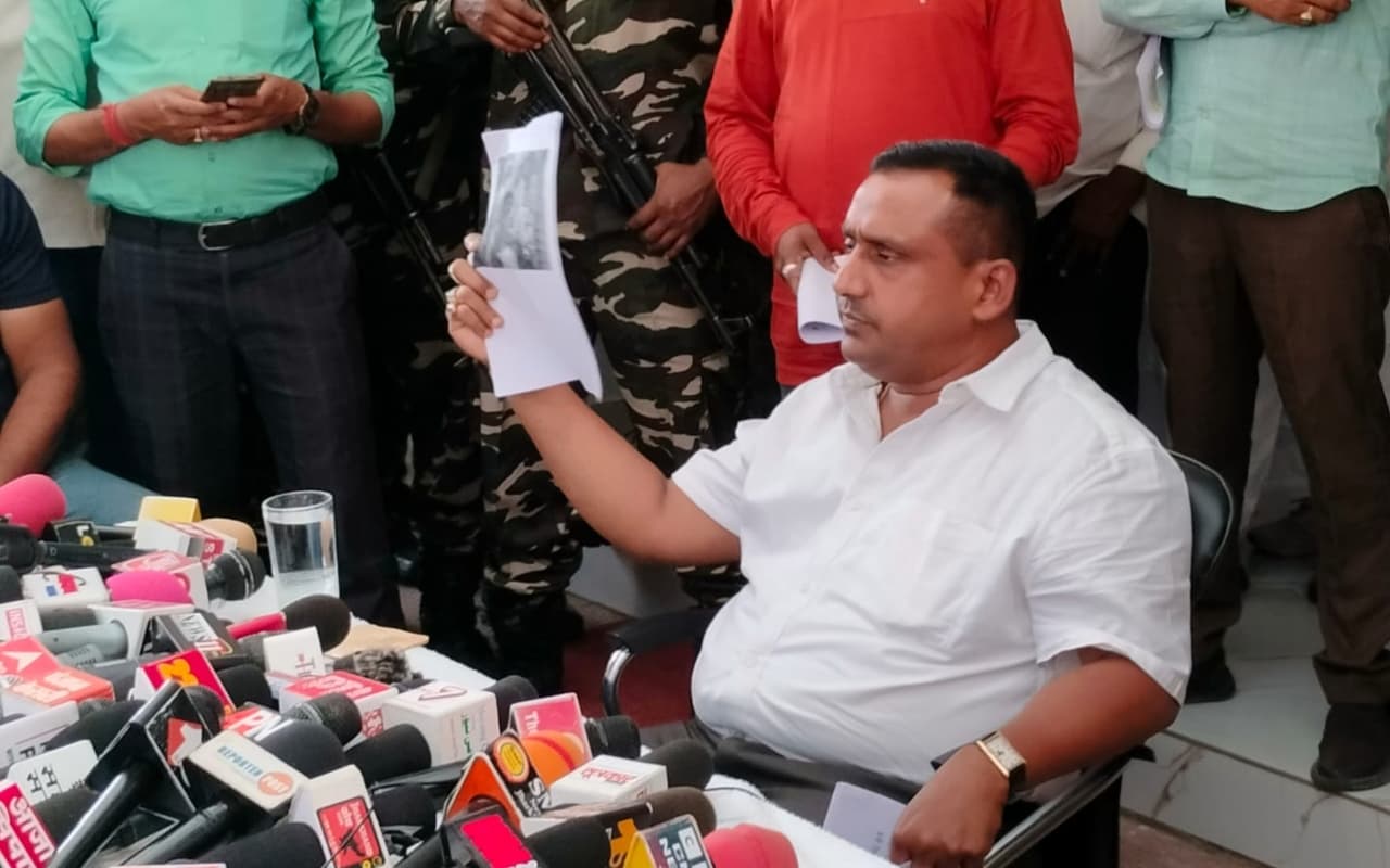 जितनी कोशिश कर लीजिए, मेरा बाल भी बांका नहीं होगा, वायरल वीडियो मामले पर बोले मंत्री बन्ना गुप्ता