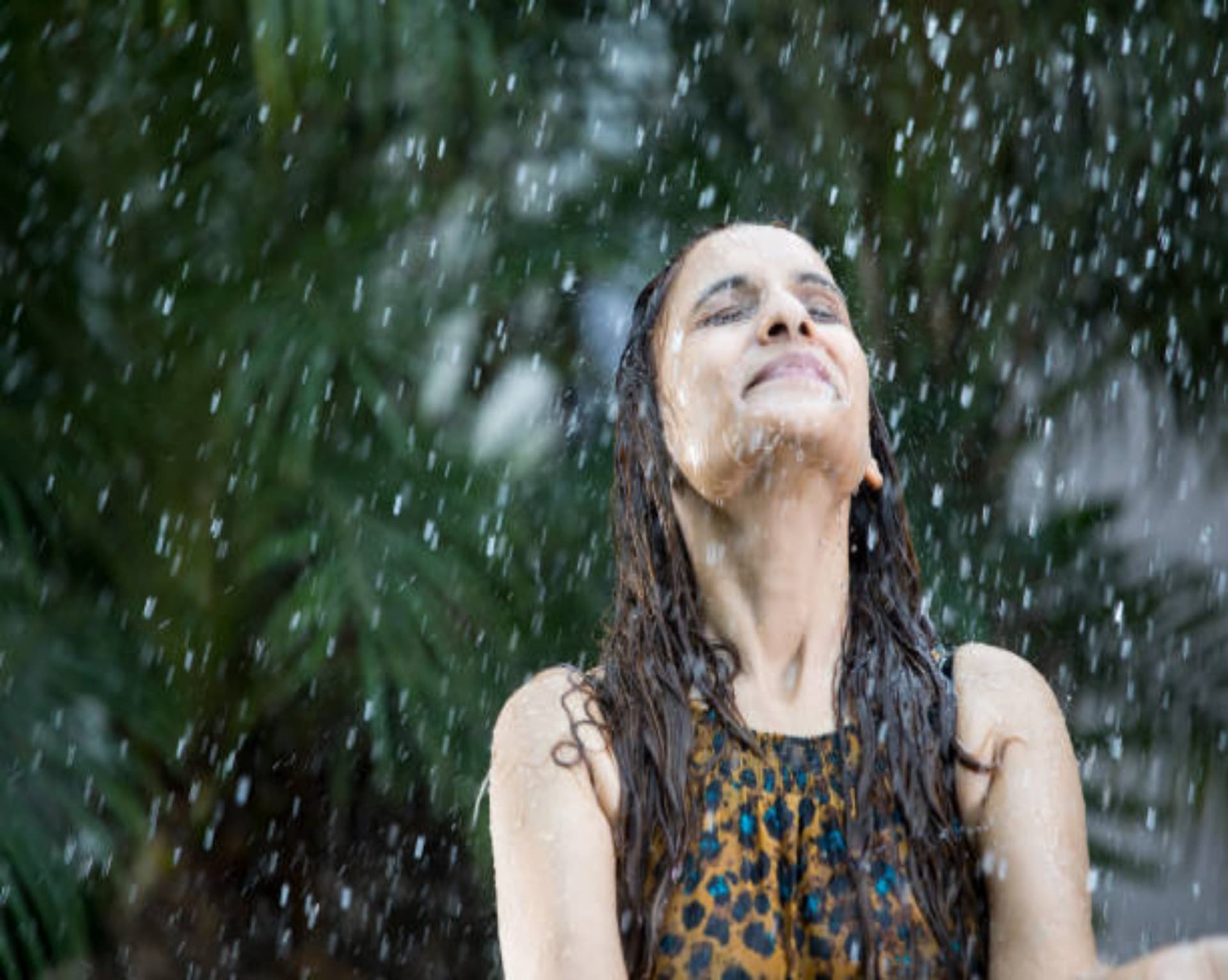 Monsoon Eye Care Tips: आंखों की हेल्थ ना करें इग्नोर, इंफेक्शन से बचाने के ये हैं बेहद आसान टिप्स