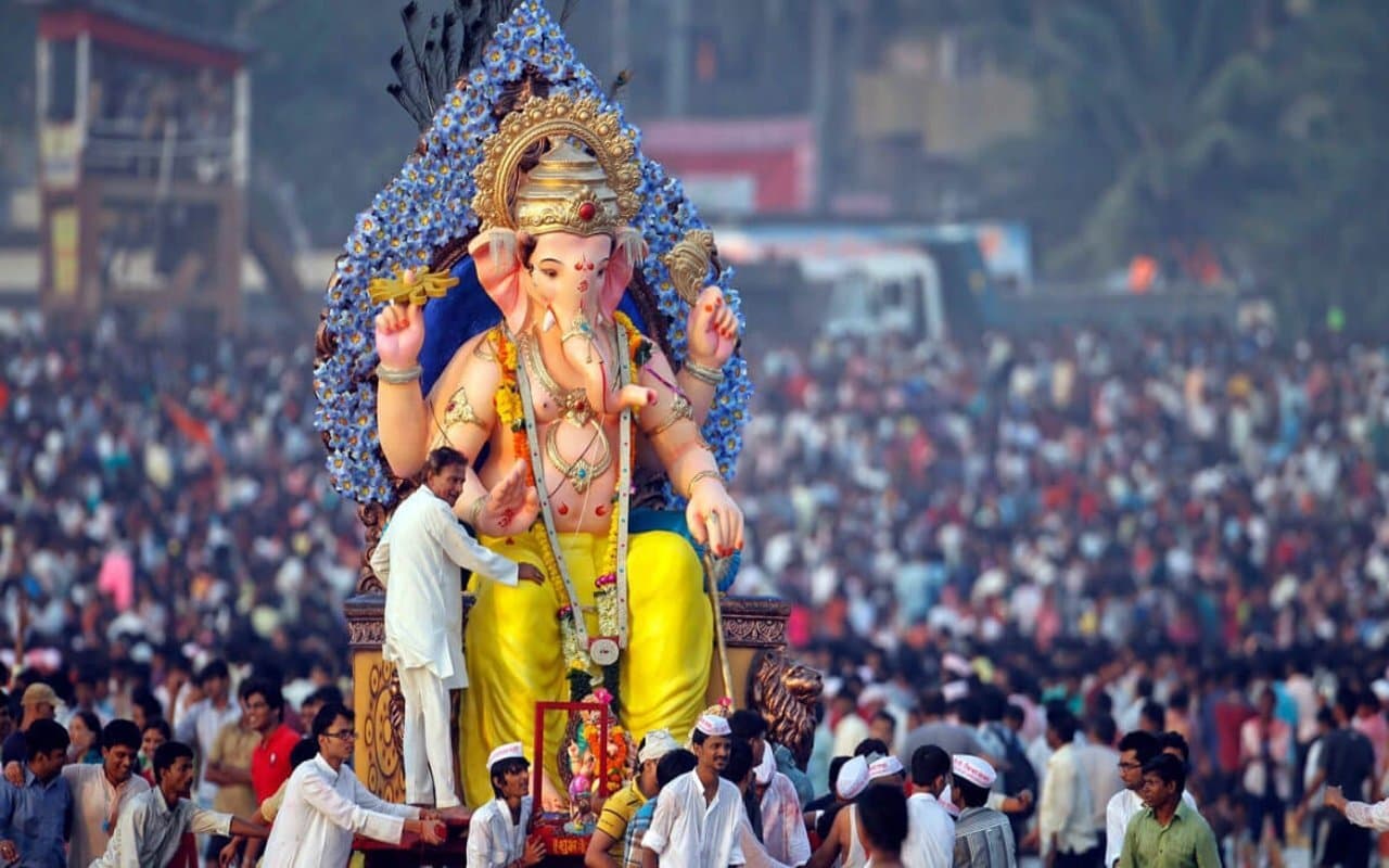 धनबाद : गणेश चतुर्थी पर तेलीपाड़ा में मेला, बप्पा को 51 किलो लड्डू का लगेगा भोग, शक्ति मंदिर में भी भव्य आयोजन