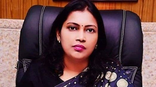 Aligarh Breaking News: अलीगढ़ में अवैध खनन और ओवरलोड वाहनों पर डीएम सख्त, बनायी 21 सदस्यीय टीम