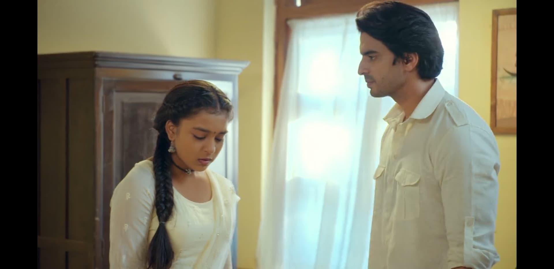 Imlie Twist: आदित्य को गांव वालों से पीटने से मीठी ने इस तरह बचाया, क्या अपने मिशन में सफल हो पाएगा आदि?