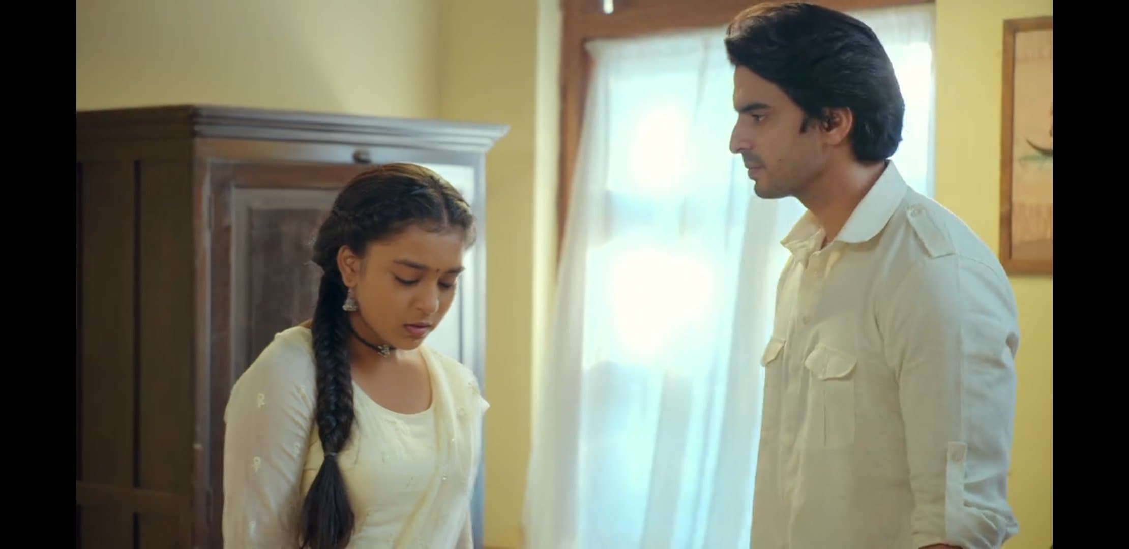 Imlie Twist: आदित्य को गांव वालों से पीटने से मीठी ने इस तरह बचाया, क्या अपने मिशन में सफल हो पाएगा आदि?