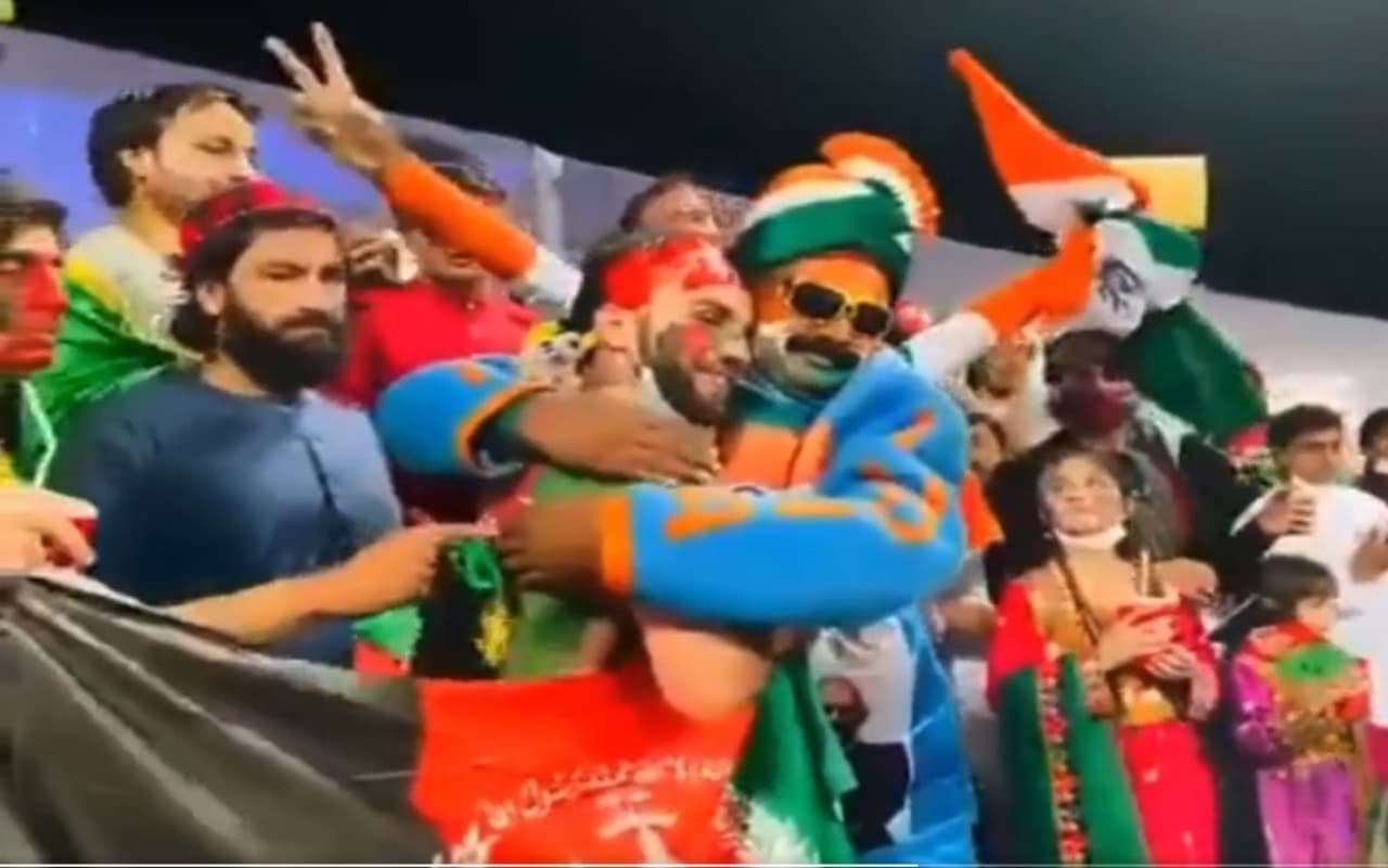 Asia Cup 2022: पाकिस्तानियों को कूटने वाले अफगान फैंस ने लगाये 'भारत जिंदाबाद' के नारे, देखें वीडियो