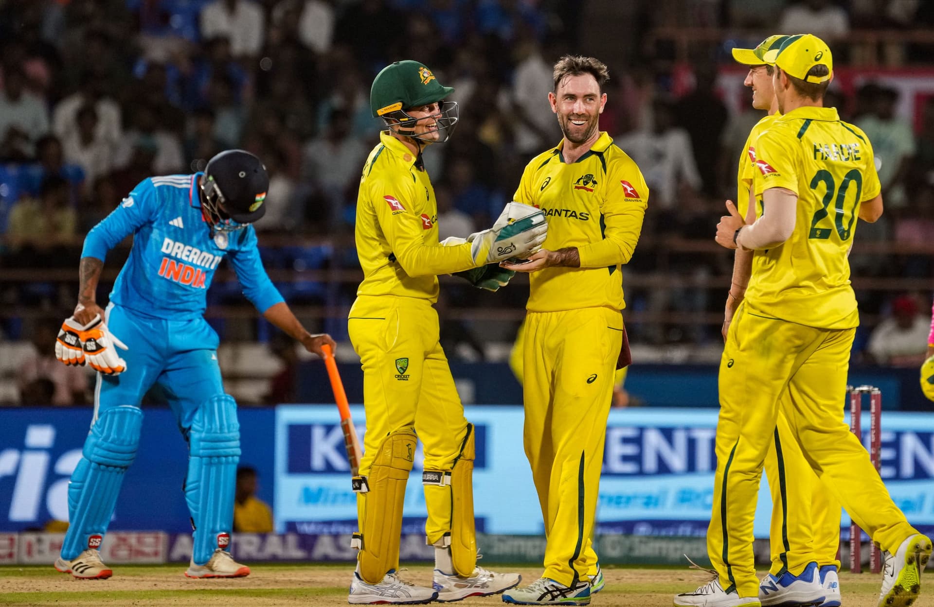 World Cup 2023 : नरेंद्र मोदी स्टेडियम में नहीं देखा मैच तो अफसोस नहीं, सिनेमाघर में दिखेगा फाइनल मैच