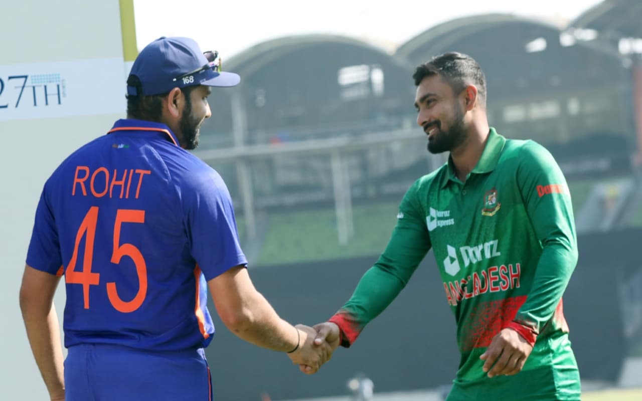 IND vs BAN: दूसरे वनडे मैच में जीत कर वापसी करना चाहेगा भारत, जानें वेदर-पिच रिपोर्ट व संभावित प्लेइंग XI