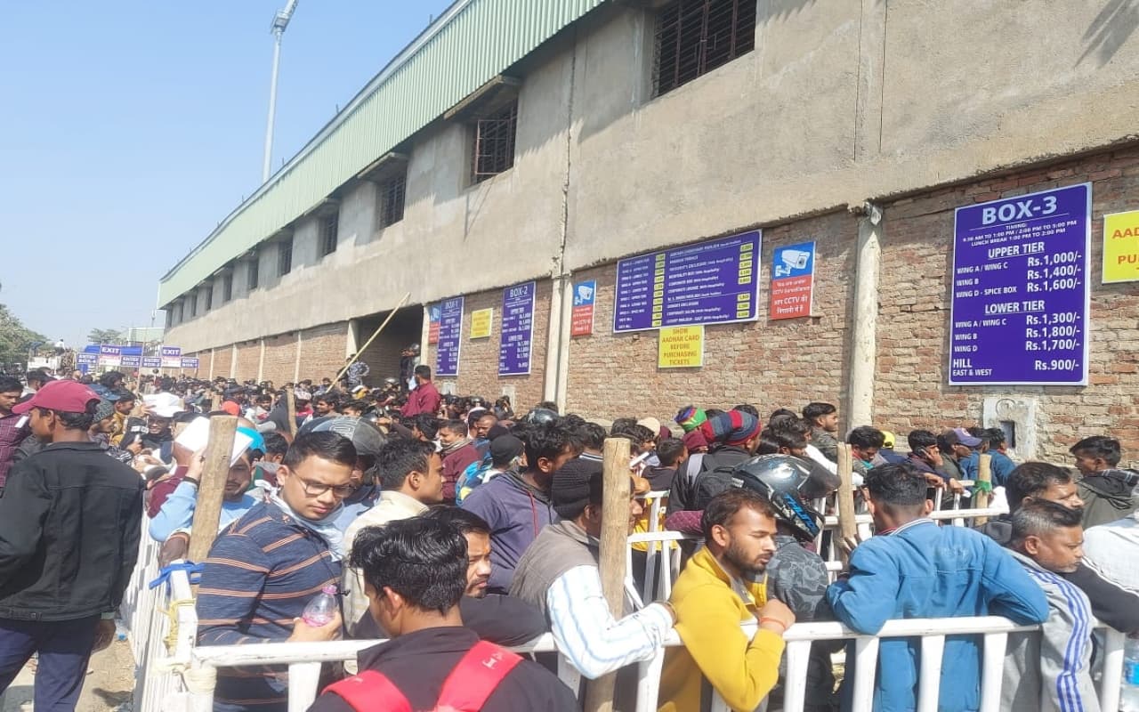 IND vs NZ T20: रांची के JSCA स्टेडियम में भारत-न्यूजीलैंड टी20 मैच, फैंस को टिकट के लिए करनी पड़ी कड़ी मशक्त