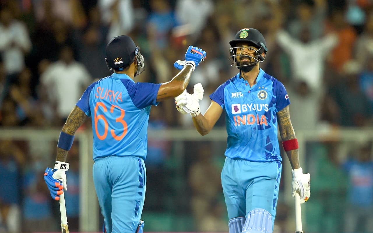 IND vs SA T20: अर्शदीप और चाहर ने भारत को दिलाई बड़ी जीत, राहुल-सूर्यकुमार ने जड़ा अर्धशतक
