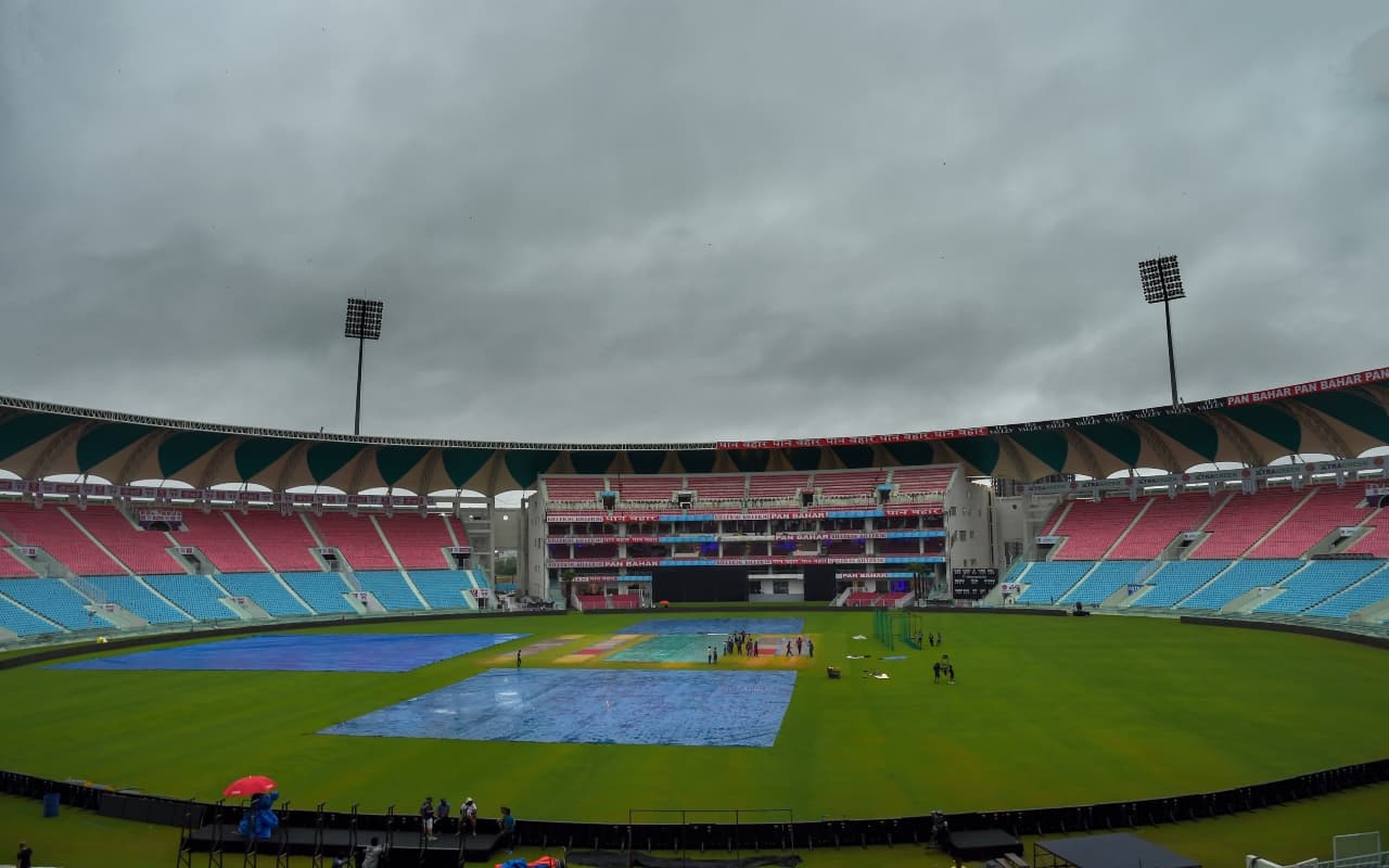 IND vs SA: क्या बारिश बिगाड़ेगी खेल का मजा? मैच से पहले यहां जानें मौसम का हाल, पिच रिपोर्ट और प्लेइंग XI IND vs SA: क्या बारिश बिगाड़ेगी खेल का मजा? मैच से पहले यहां जानें मौसम का हाल, पिच रिपोर्ट और प्लेइंग XI
