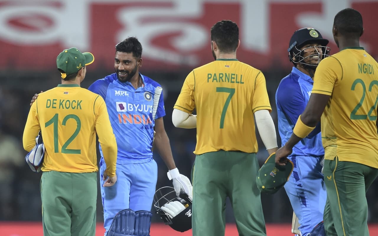 IND vs SA: तीसरे T20 में रोहित-सूर्यकुमार समेत फ्लॉप रहे सभी भारतीय बल्लेबाज, देखें कैसे हारी टीम इंडिया