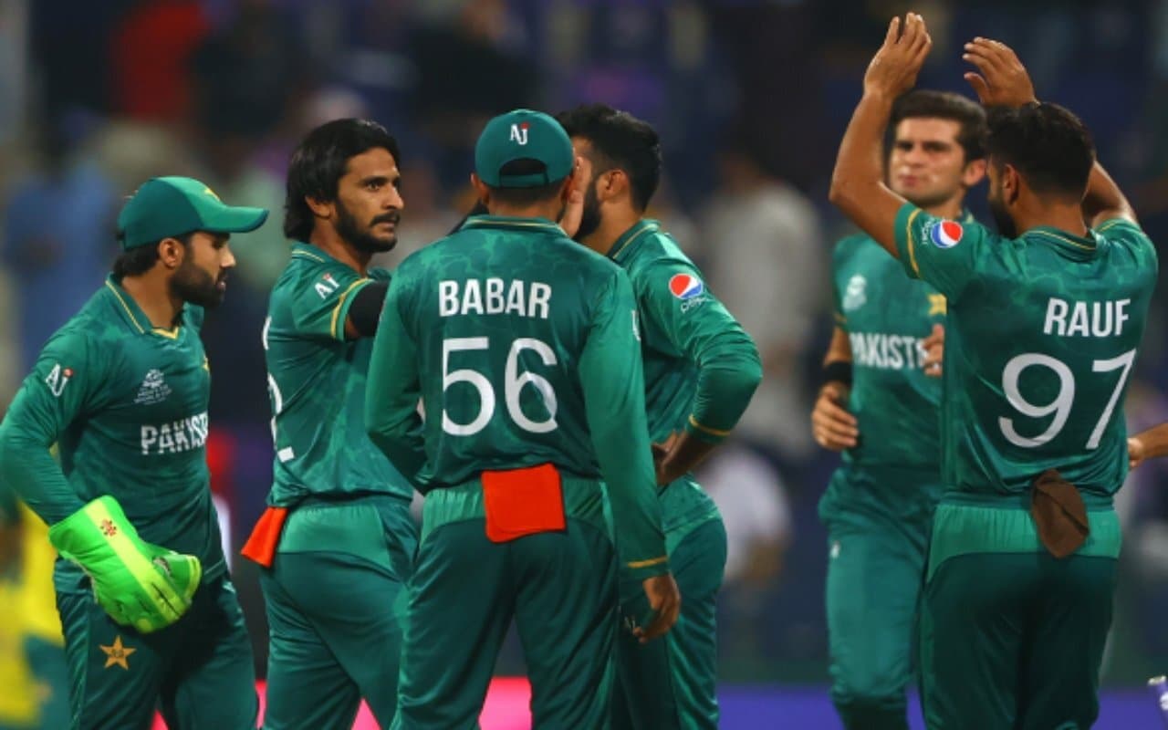 PAK vs HK Highlights: पाकिस्तान ने हांगकांग को 155 रनों से रौंदा, सुपर चार के लिए किया क्वालीफाई