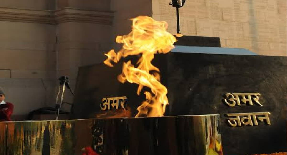 अब इंडिया गेट पर नहीं जलेगी अमर जवान ज्योति, बोले राहुल गांधी- दुख की बात, जानें वजह