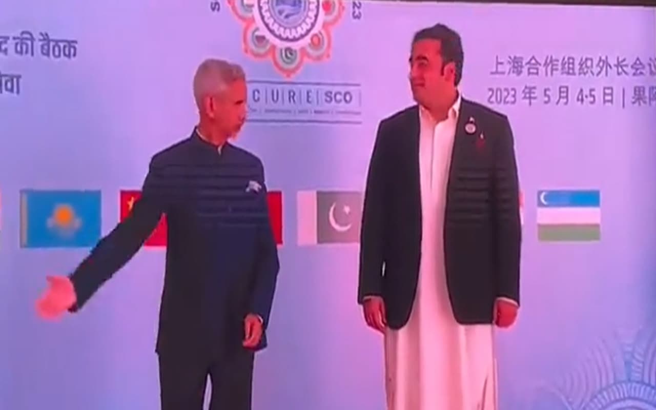 नहीं मिले हाथ... नमस्ते कर विदेश मंत्री जयशंकर ने किया बिलावल का स्वागत, आतंकवाद के मुद्दे पर लगी पाक की क्लास