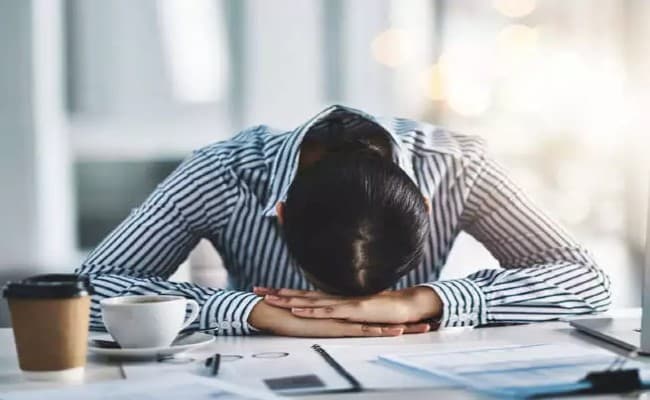 कोरोना लॉकडाउन के चलते 61% भारतीय कर रहे मानसिक स्वास्थ्य संबंधी समस्याओं का सामना