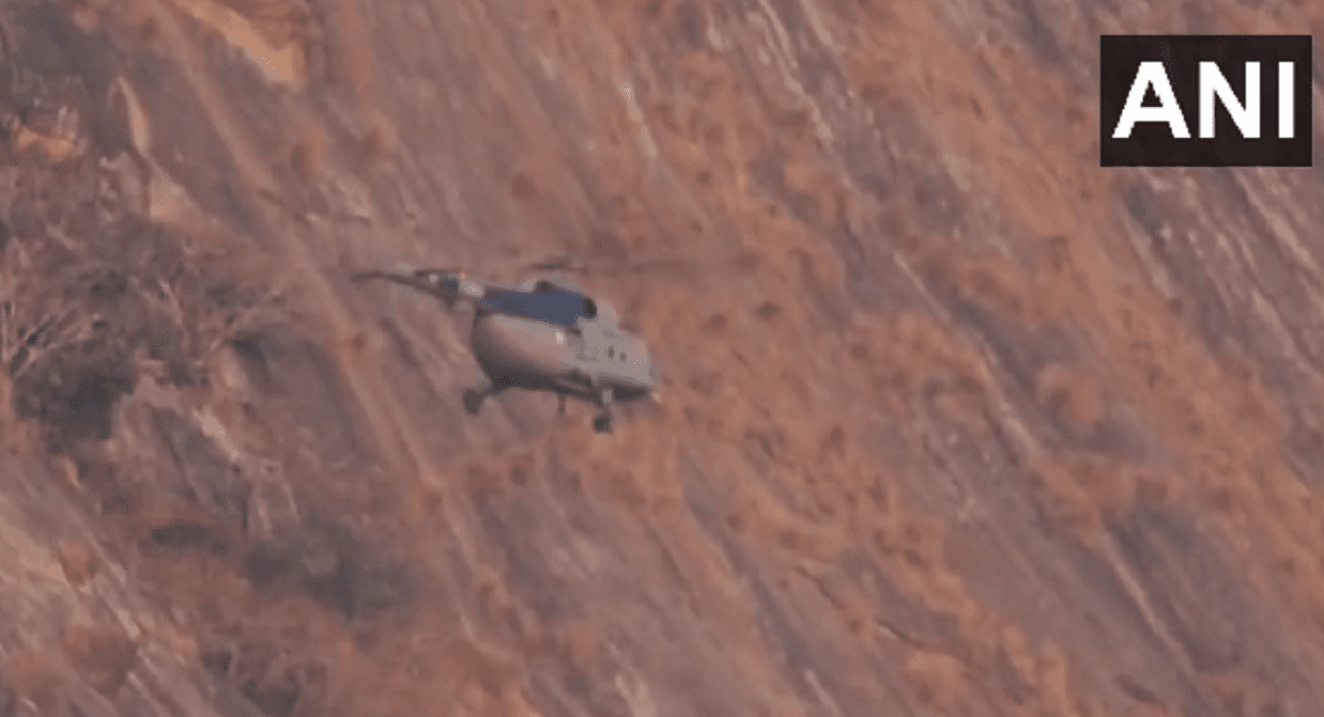 Indian Air Force ने 300 फीट नीचे गिरे युवक की जान बचाई, देखें वीडियो