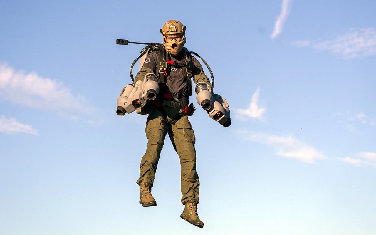 Indian Army बनेगी हाईटेक, जेटपैक सूट पहनकर हवा में उड़ेंगे सैनिक, ये है सेना का प्लान