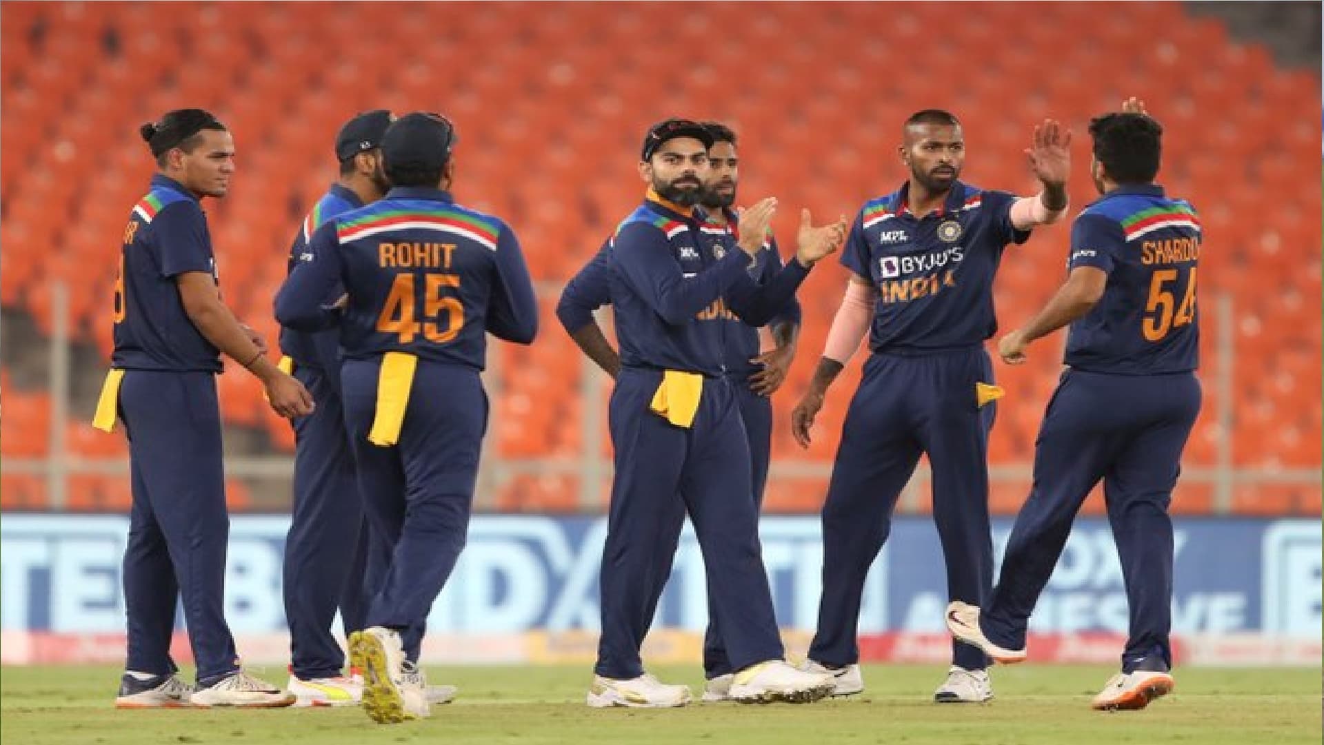 ENG vs PAK : ECB ने टीम इंडिया को दिया धोखा ? कोरोना विस्फोट के चंद घंटों बाद बनायी नयी टीम ENG vs PAK : ECB ने टीम इंडिया को दिया धोखा ? कोरोना विस्फोट के चंद घंटों बाद बनायी नयी टीम