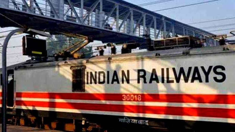 IRCTC/Indian Raiways News: ट्रेन यात्री कम पैसे में ले सकेंगे AC कोच में सफर का मजा,  भारतीय रेलवे के नए प्लान के बारे में जान लीजिए