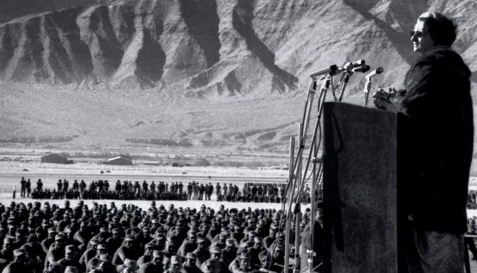 जब इंदिरा गांधी गयी थी लेह तो पाकिस्तान का हुआ था विभाजन... पीएम मोदी के लेह दौरे पर कांग्रेस ने पूछा ये सवाल