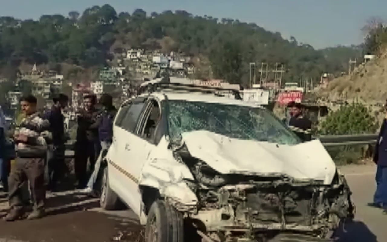 Himachal Pradesh: सोलन में कार चालक ने 9 को कुचला, 5 की मौत